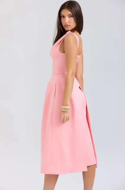 Robe midi plissée en satin pêche
