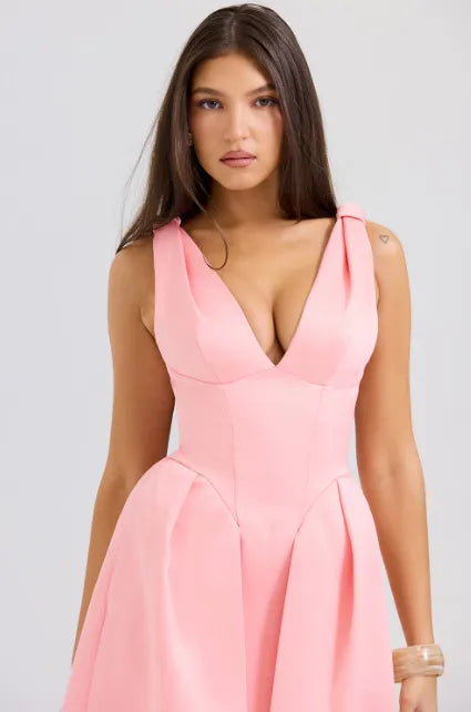 Robe midi plissée en satin pêche