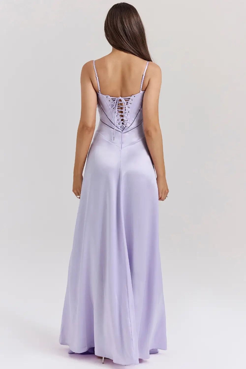 Langes Kleid mit Spitzenrücken – Modell Mavie