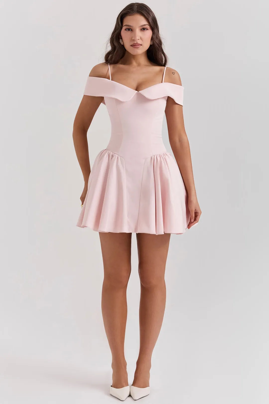 Short Ballerina Dress Off-Shoulder Pink Elida Model