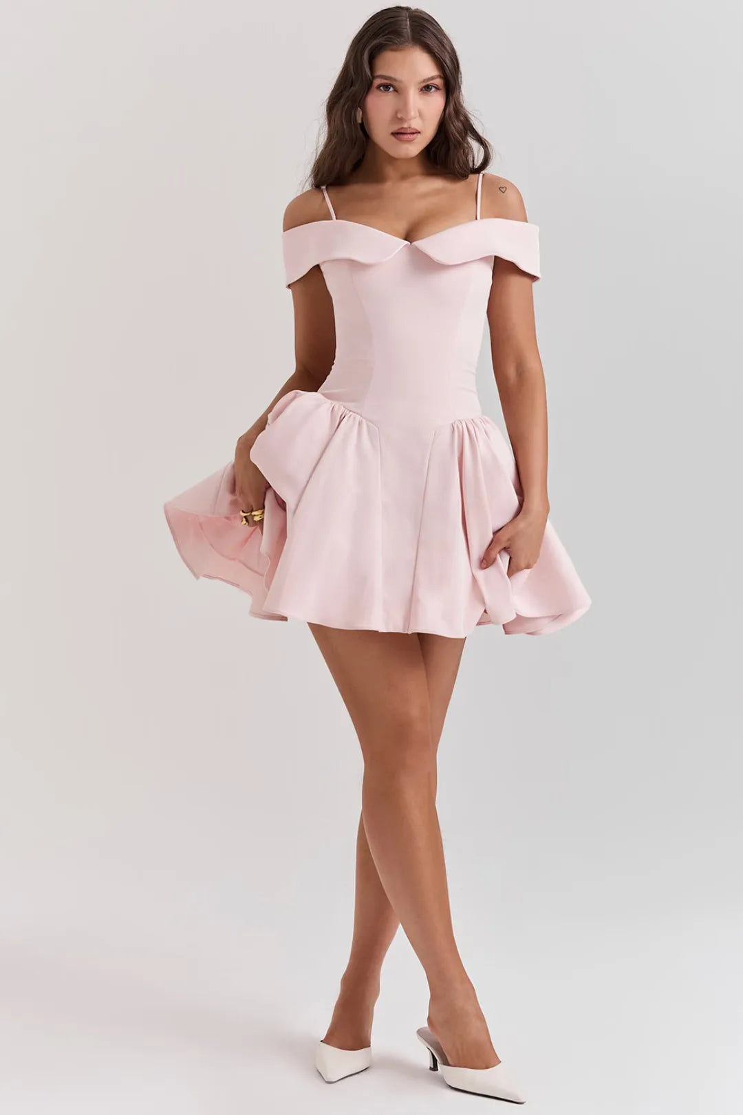 Short Ballerina Dress Off-Shoulder Pink Elida Model