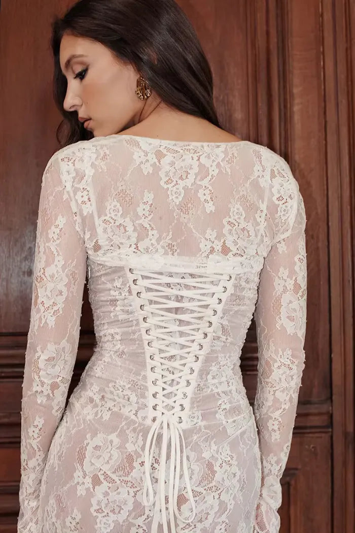 Long white lace dress with corset – Elegance for civil wedding or gala