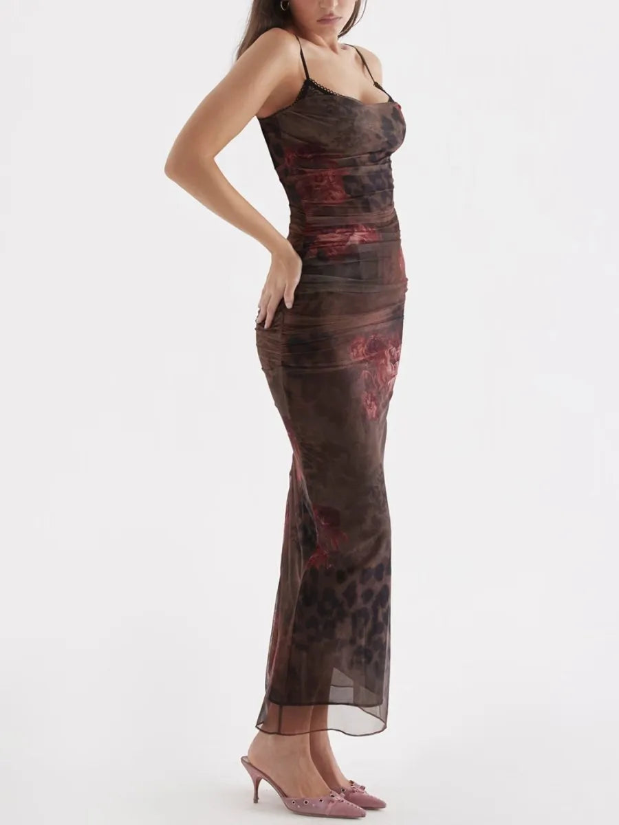 Nhayra – Langes, schmal geschnittenes Kleid