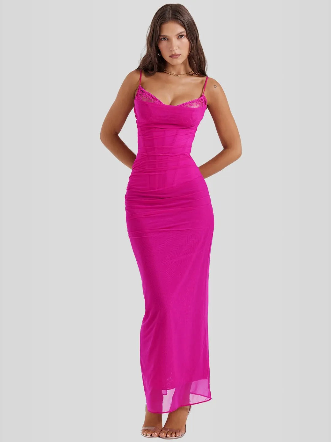 Nhayra – Langes, schmal geschnittenes Kleid