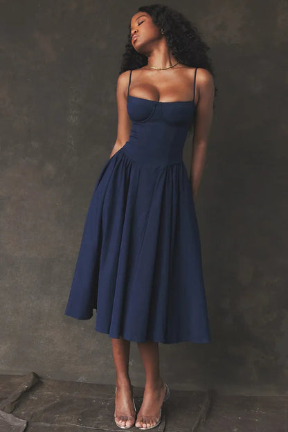 Slim Fit Midi Dress - Yang Model