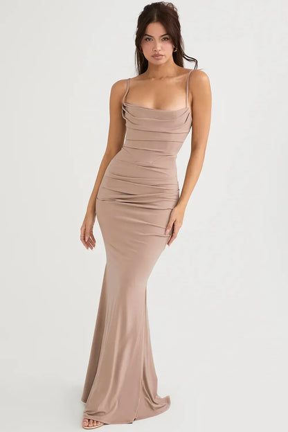 Long Wine Dress Jamilly – Versatility in Every Detail
