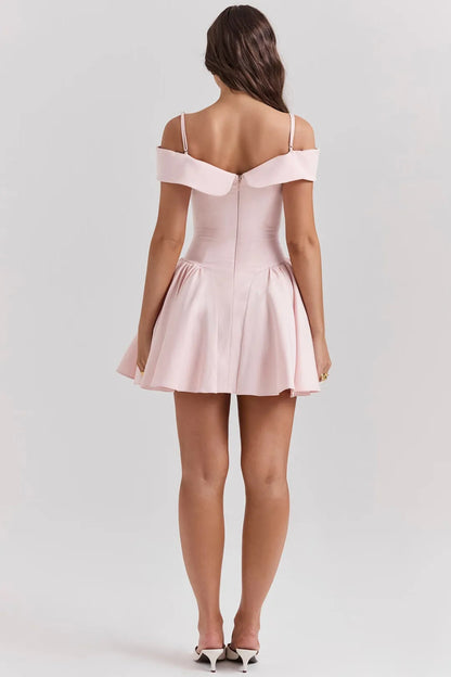 Short Ballerina Dress Off-Shoulder Pink Elida Model