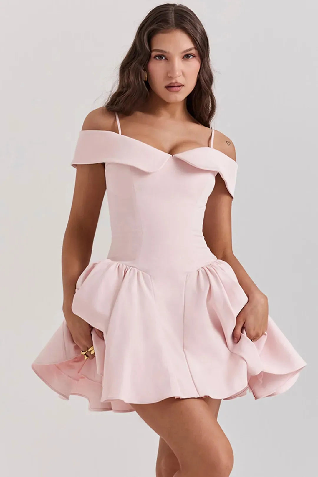 Short Ballerina Dress Off-Shoulder Pink Elida Model