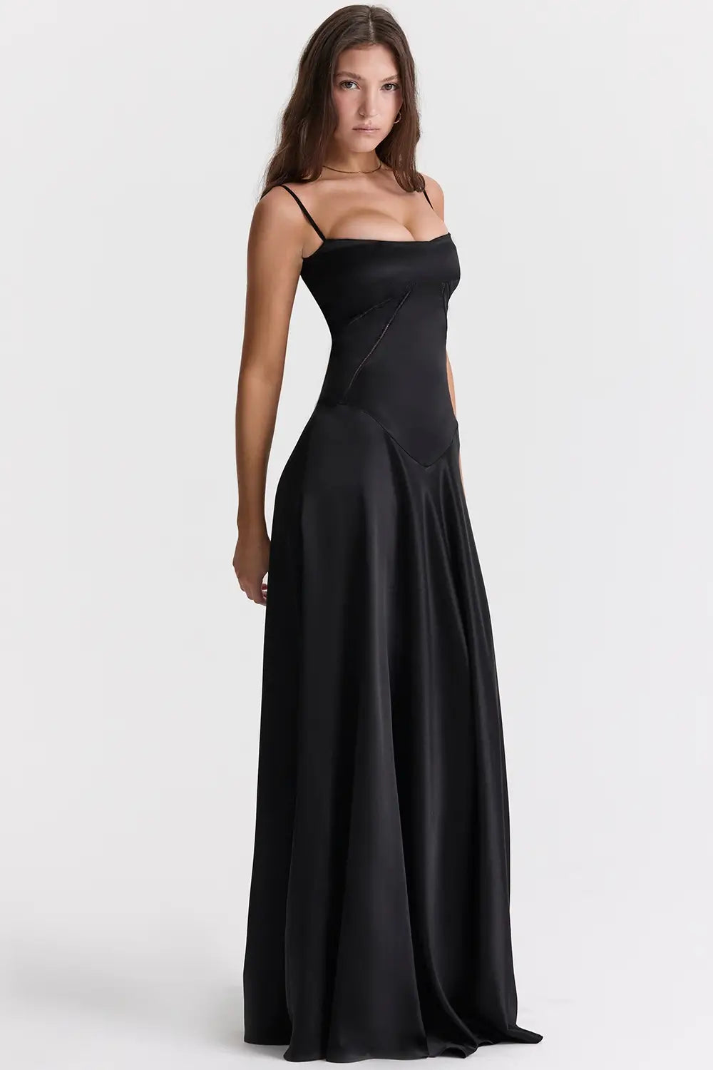 Langes Kleid mit Spitzenrücken – Modell Mavie