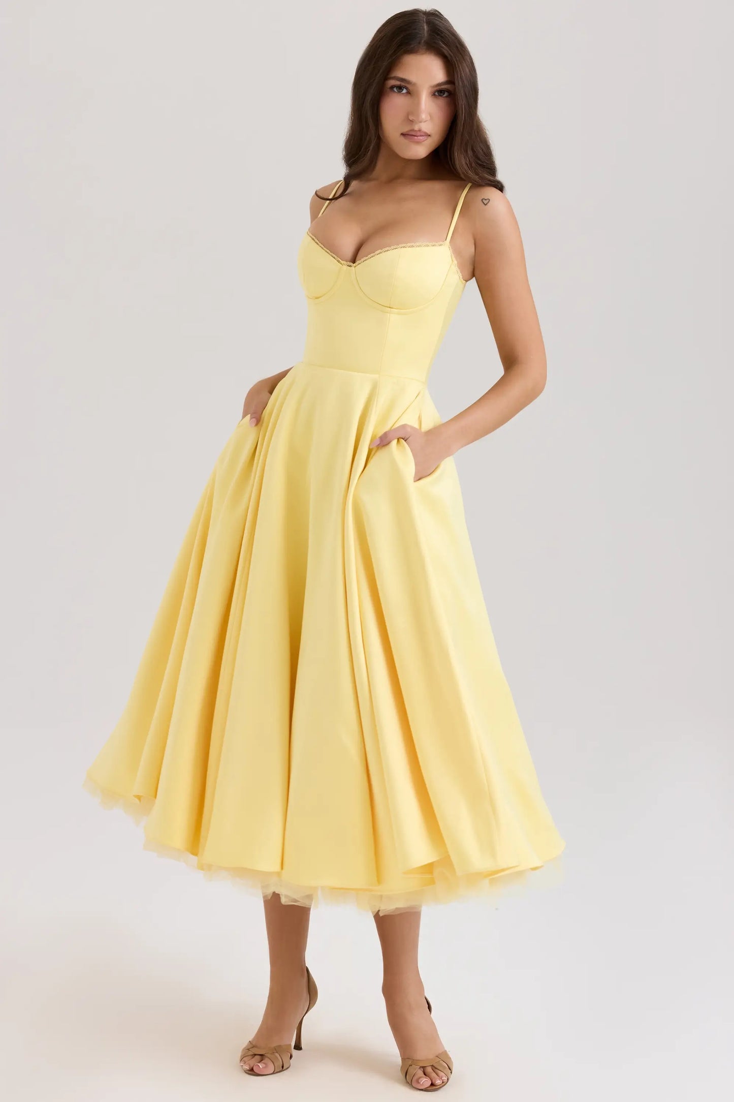 Cloe Midi Dress – The European Elegance You Deserve