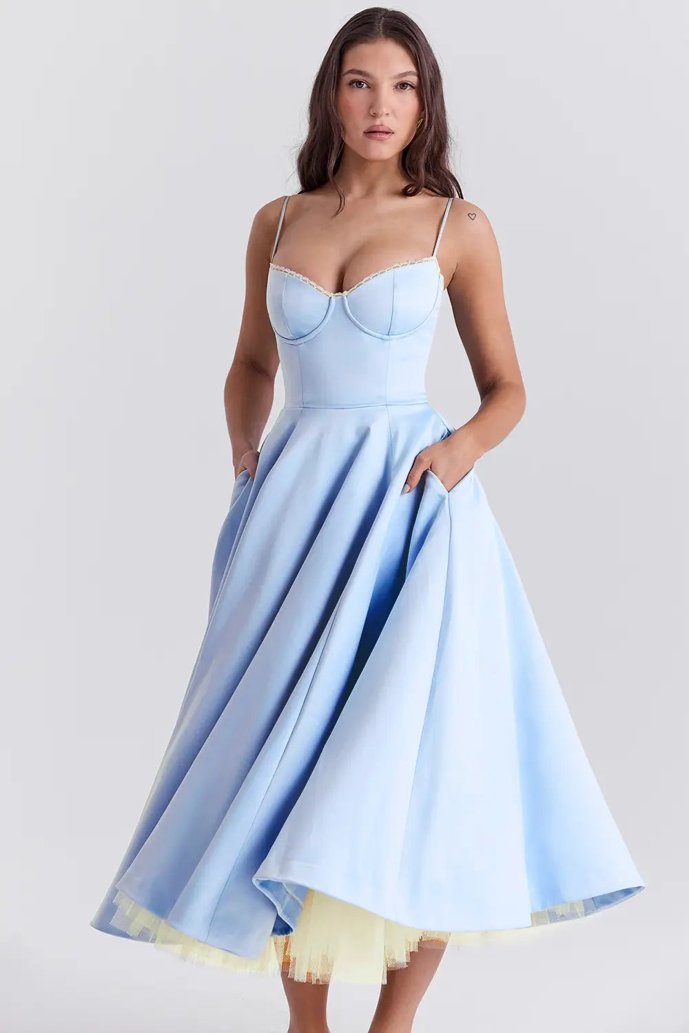 Cloe Midi Dress – The European Elegance You Deserve