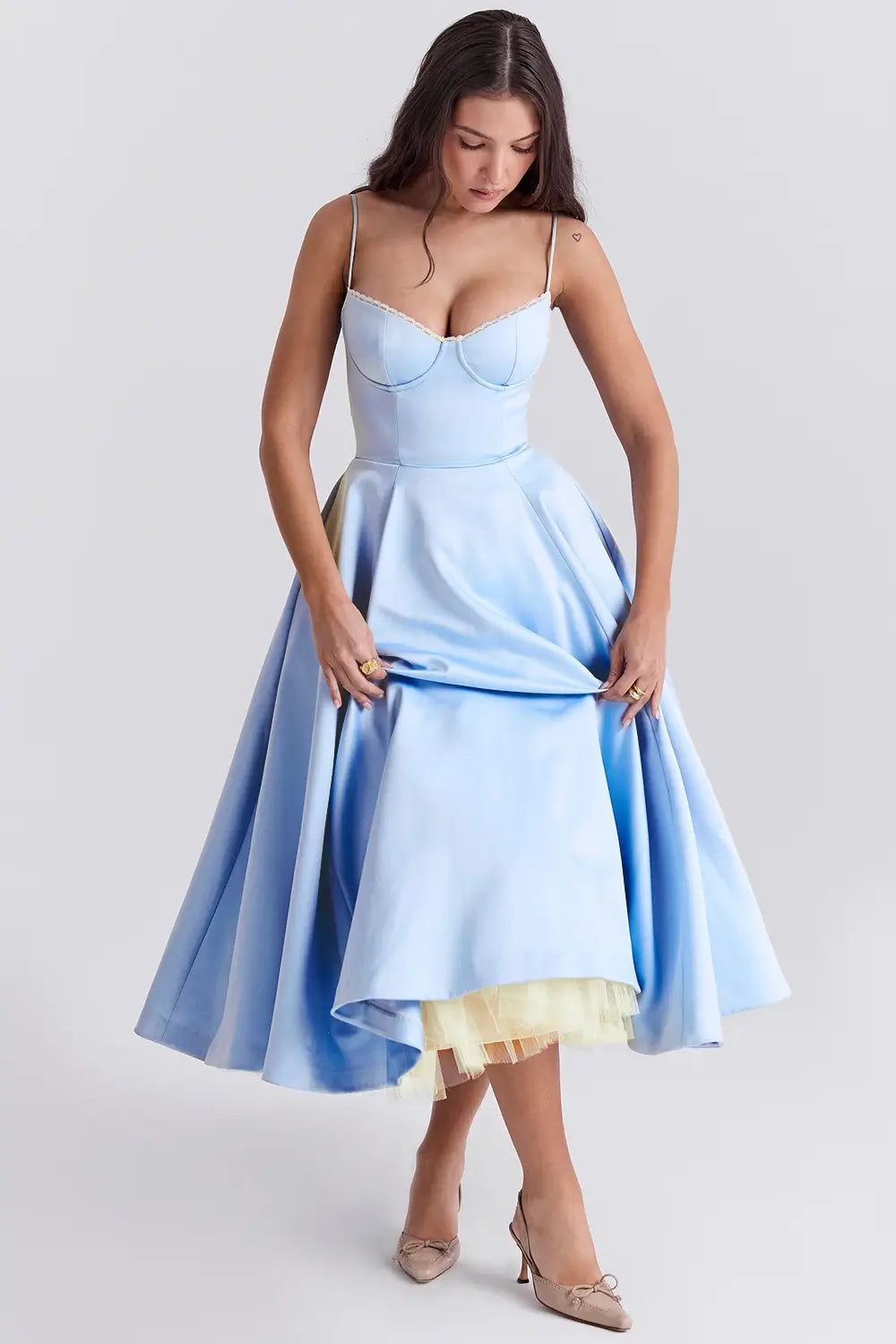 Cloe Midi Dress – The European Elegance You Deserve