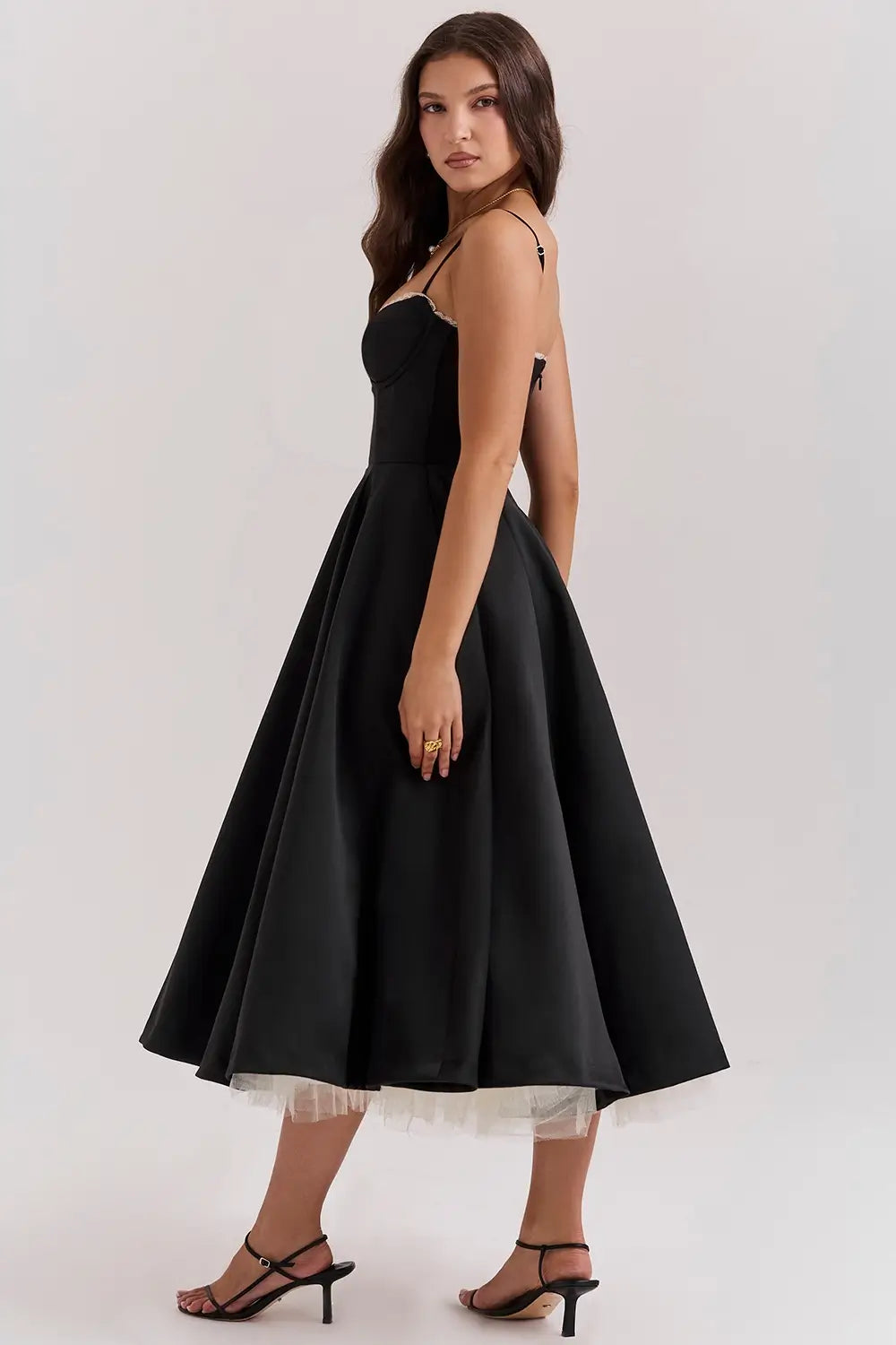 Cloe Midi Dress – The European Elegance You Deserve